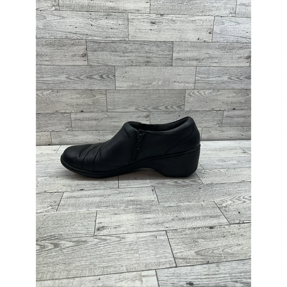 Clarks Collection Ultimate Comfort‎ Black Leather Wedge Heel W/Zipper Sz 9.5M